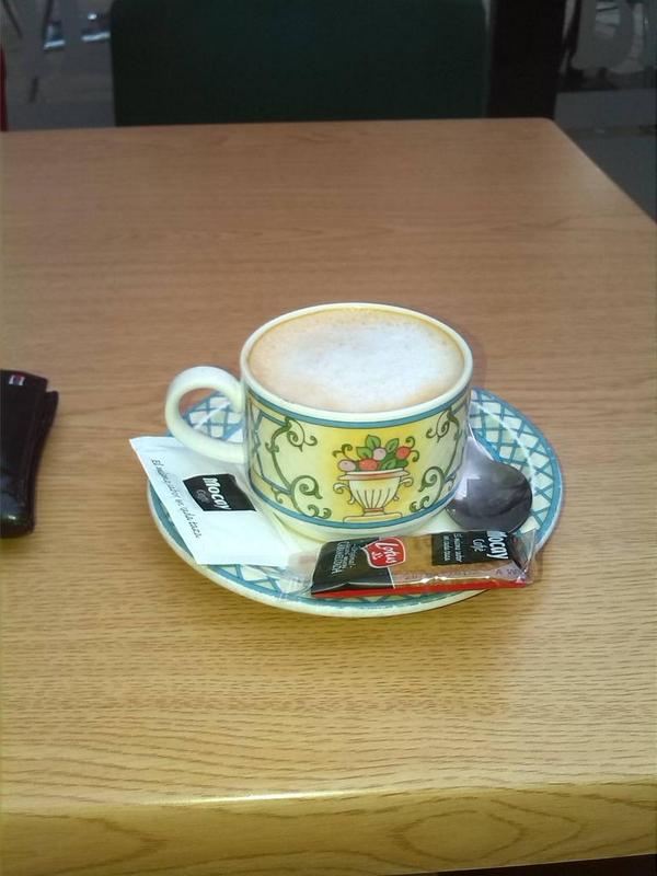 AraezJose's tweet photo. Siempre un agradable paseo tiene que terminar con un buen café:) http://t.co/LBI1IyXEvT