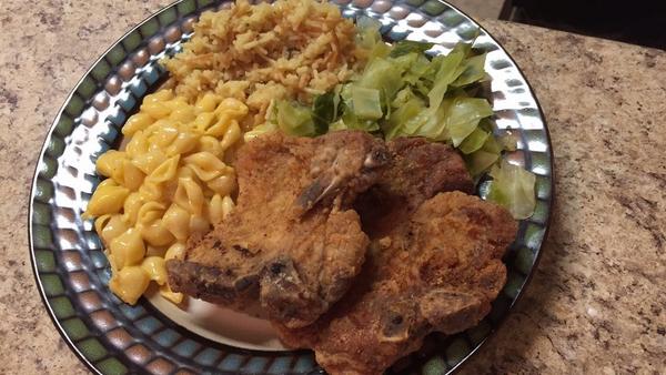 TheeJMcGhee's tweet photo. I guess I did my thang #HandsOfMagic #TooGood #NapTime http://t.co/B57gLB8cOA