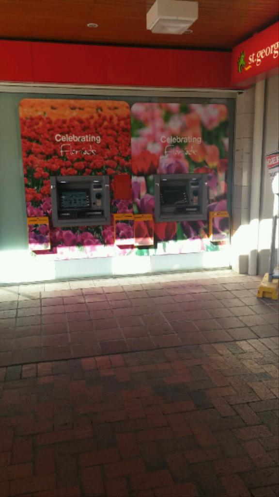 nullivann's tweet photo. Check out our floriade ATM surrounds.@SalDeNatris @GreenDragonFell @DragonMattACT @GlennTrewhella http://t.co/BRBuMP2Bk2
