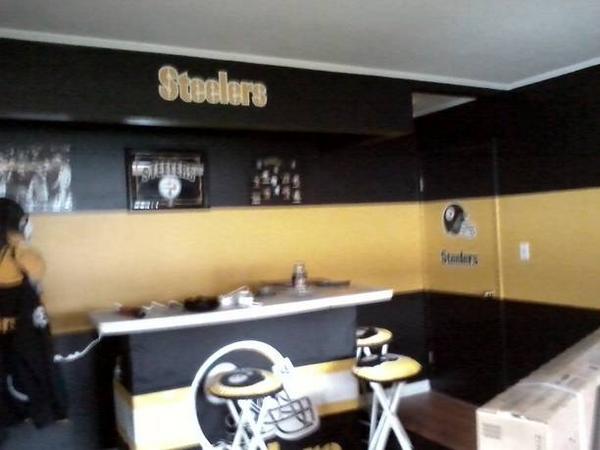 jjm2000us's tweet photo. @jBSTEEL_ @_BigBen7 LETS GO PITT!!! http://t.co/jZryrhPV6i