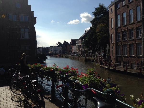 DjangoWHR's tweet photo. Lunch in Ghent...bit of a nightmare journey thanks to the motorway being closed http://t.co/uxQt3rgTMY