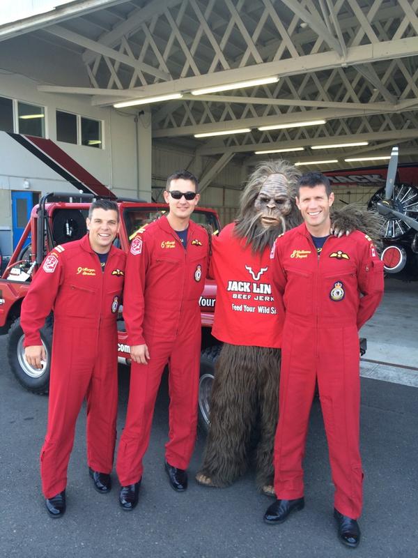MoStrak16's tweet photo. Jack Link's Sasquatch at @Oregonairshow http://t.co/FoPCrRCEsb