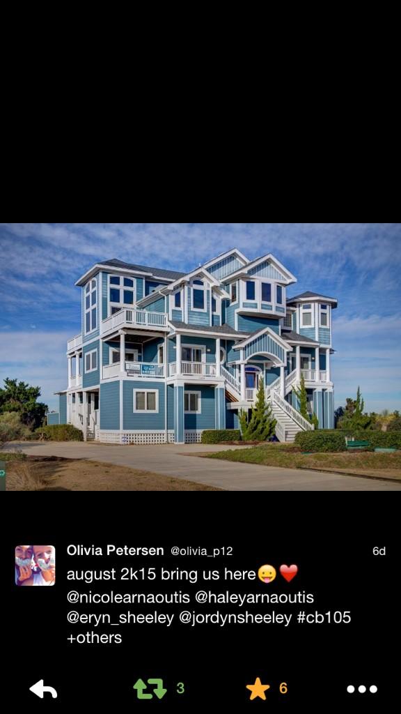 eryn_sheeley's tweet photo. Can it just come closer @olivia_p12 @nicolearnaoutis @jordynsheeley @haleyarnaoutis #cb105 +others http://t.co/XwsvKrOund