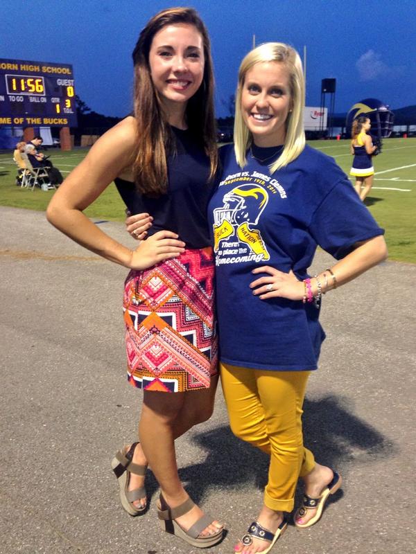 BHSSwimTeam14's tweet photo. Few days late but Homecoming game with this beaut @ClemonsBailey!!!! #ily #bhshc14 💖 http://t.co/Yu3T7XO244