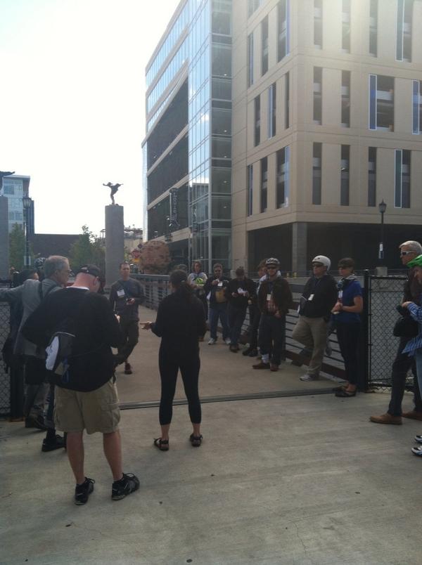 Luke_Workerer's tweet photo. Joanna at MoZaic #RailVolution #BOD mobile workshop http://t.co/bwMIIM6MYK