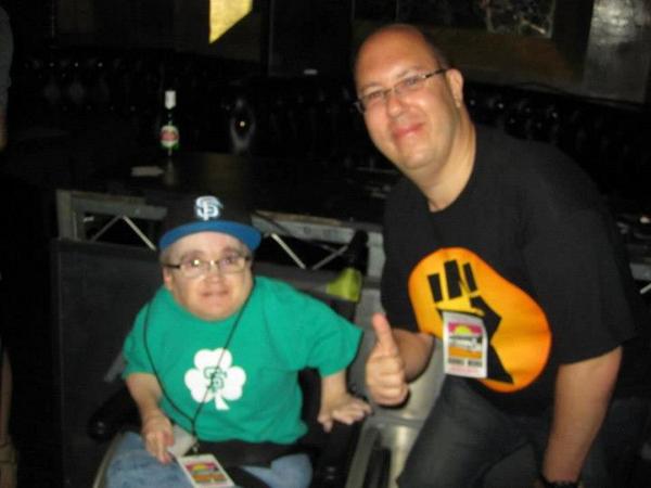 SternFBSuperfan's tweet photo. #RIPEric #RIPEricTheMidget , #HowardStern http://t.co/SEoHv2vi2v