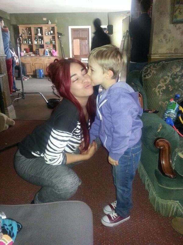 WilliamxHall's tweet photo. A kiss from me http://t.co/aLLb3NyEHg