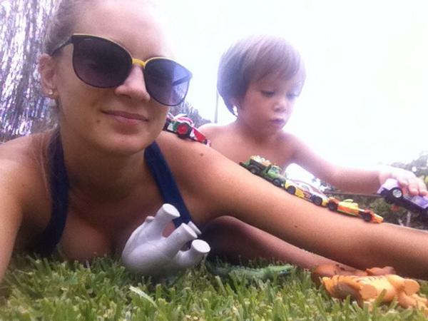 _lauraluque's tweet photo. LOVE HUGO TIME ❤️ http://t.co/dsFQGUR6Rf