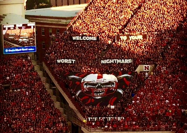 bseay38's tweet photo. Best game ever!  Love Nebraska and my school! http://t.co/GFKuDYZj2o