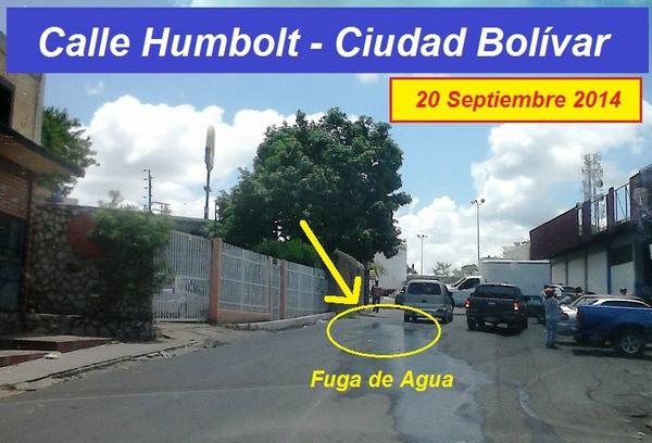 FugasDeAguaCBL's tweet photo. #FugaDeAgua 

#CiudadBolivar 

#CalleHumbolt 

@alcaldiadheres @comandosergioh http://t.co/9cepoWccNo