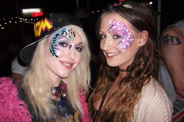 MagicMadeMe_'s tweet image. Body art and wonderful people @SoChillOfficial @Slik_Promo @Mint_Festival #Music #Lincoln #facepainter