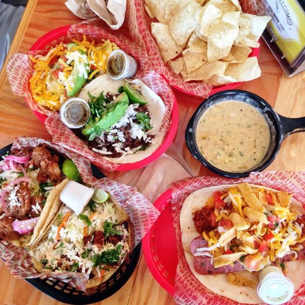atasteofkoko's tweet image. Sundays call for @TorchyTaco and green chile queso #tacosforever  instagram.com/p/tOG2-OtwsA/