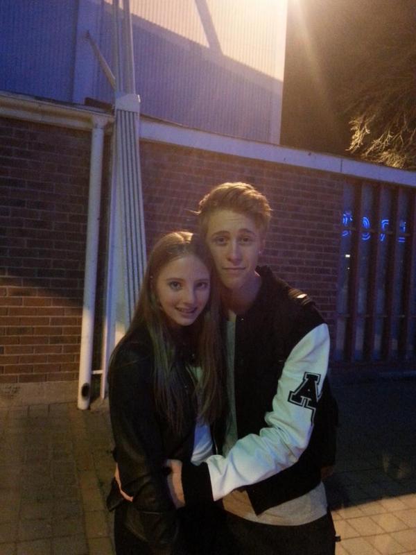 sofiaklinte's tweet photo. Miss #foooexperience ♥ @thefooomusic @FelixSandman @oscarenestad @OmarRudberg @OGMolander @Freddibooy @fridasoderlund http://t.co/6f9kiwTs5y