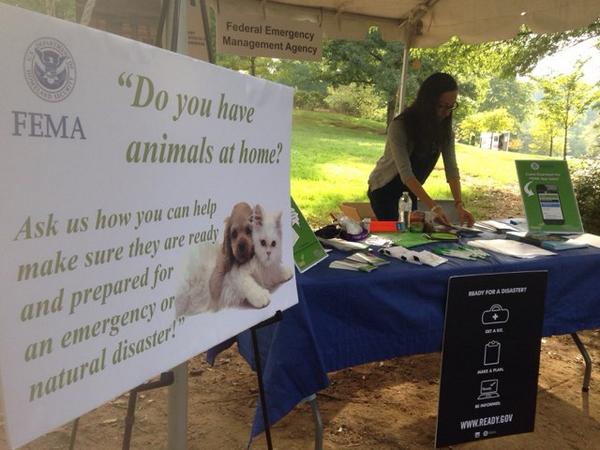 Readygov's tweet photo. 9/21: Today @fema encouraged visitors @NationalZoo to get their pets prepared for emergencies! #NatlPrep http://t.co/8dfCXzTLGB