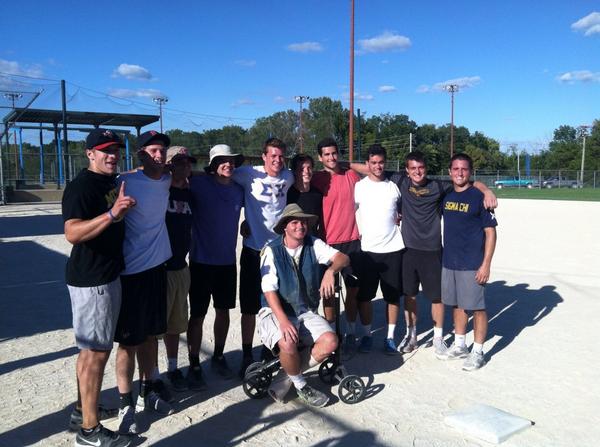 vickyy_K's tweet photo. CHAMPION TEAM at triple play #ΣΧ ❤️ http://t.co/HRgu2i0fm5