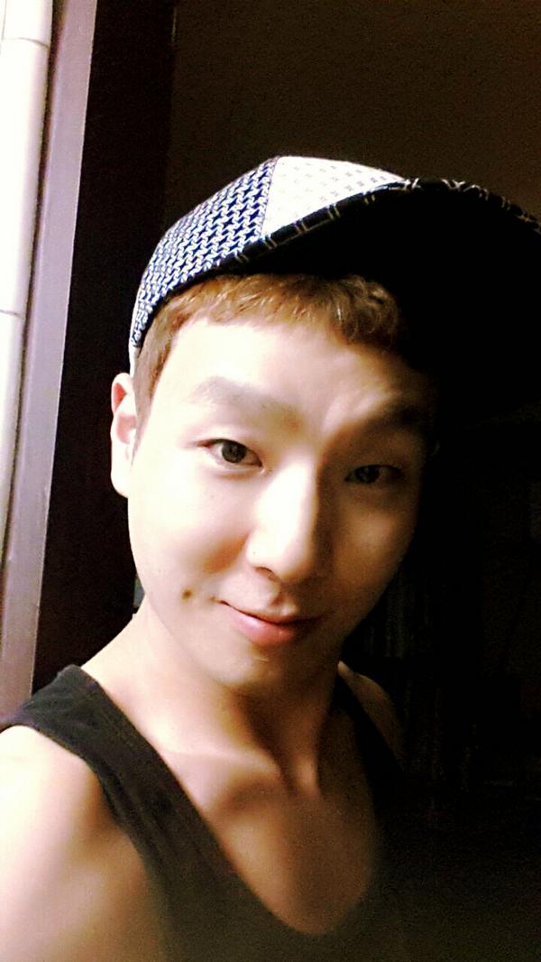jaewoos2545's tweet photo. 해산물을 거하게 먹었더니 강의하러 가는 발걸음이 가볍다.그래도 하루만 하루종일 자고 먹고 자고 뒹굴고 싶다아아. 6시간 풀강의끝내면 또 녹초가 되겠구만. 지!각!하면 다들 죽는다 알지! 위키드 이제 2주전 유후 http://t.co/OOKCkfRQDy