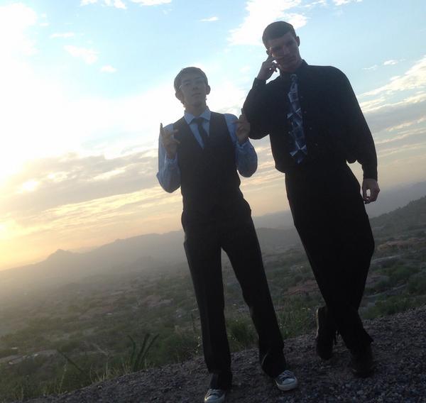 rupe_jordan's tweet photo. Killed it last night with these guys #vivalashoco ππππ http://t.co/vR9r9SvGdZ