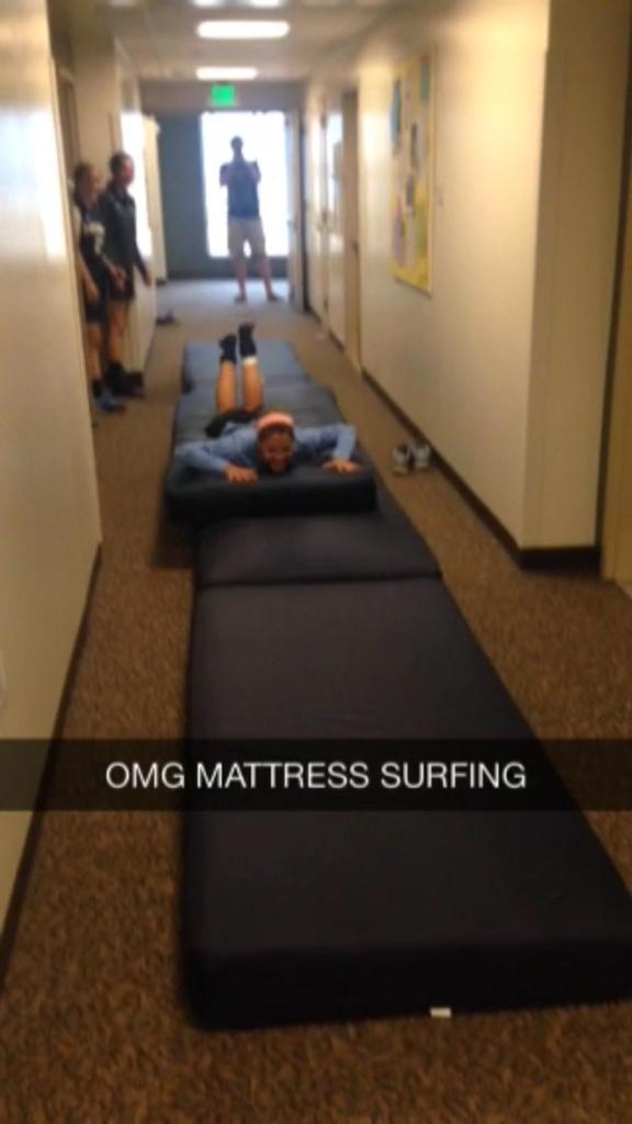 brookestoermer's tweet photo. One of the best ideas we've had #becausecollege http://t.co/UAhPTrI9HL