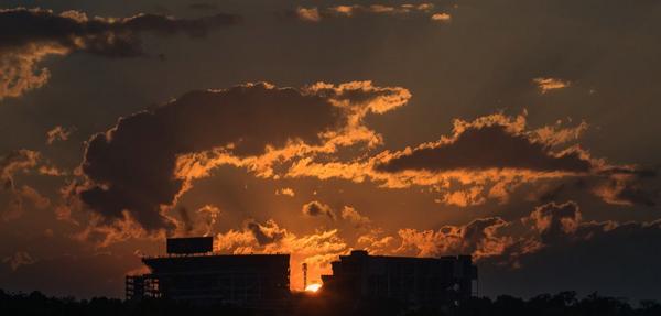 penn_state's tweet photo. Gorgeous sunset over Beaver Stadium to end a great weekend at Penn State (Photo: @WxDeFlitch) http://t.co/BciFoRUGlF