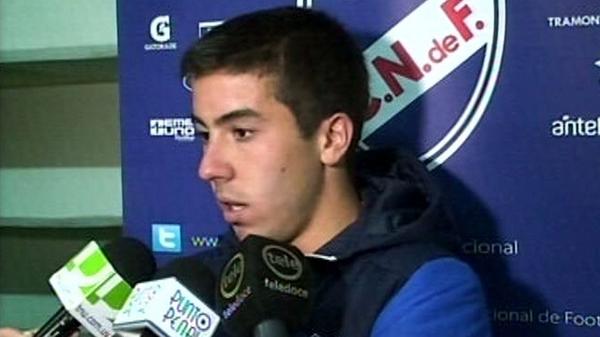 TelemundoUY's tweet photo. Carlos De Pena aprovechó la titularidad con creces
VIDEO http://t.co/zK87CPNAag http://t.co/GlcEGAvIH0