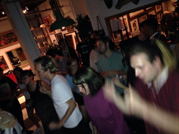 BankoGotiti's tweet photo. TOUCH
@SummerCoolMusic 
@marilisc 
@popmontreal 
@patjordache 
@noniwo 
@BatailleSolaire 
@Phobibi 
@vesuviosolo http://t.co/YzcEhtT4cT