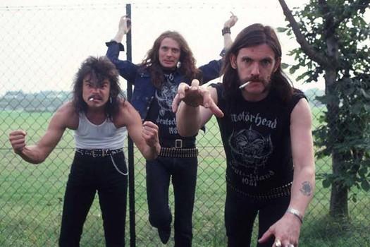 cuarteldelmetal's tweet photo. Hoy es cumpleaños del gran Phil Taylor, legendario baterista de #MOTÖRHEAD. http://t.co/SunyJLmwIZ