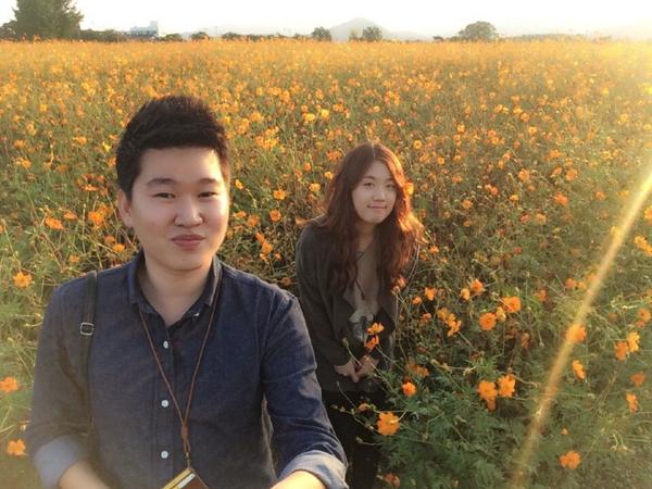 sum_ing's tweet image. 경주는 지그 이렇게 코스모스가 가득해요 :-)
#gyeongju