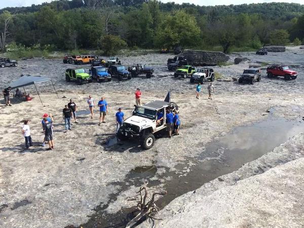 mdobbs122's tweet photo. Having some wheeling fun this weekend @JeepSlutt @Jeep_offroad @Jeep_Family @RigidNation @SpyderCompound @SexyJeeps http://t.co/G8Ebvo7yKn