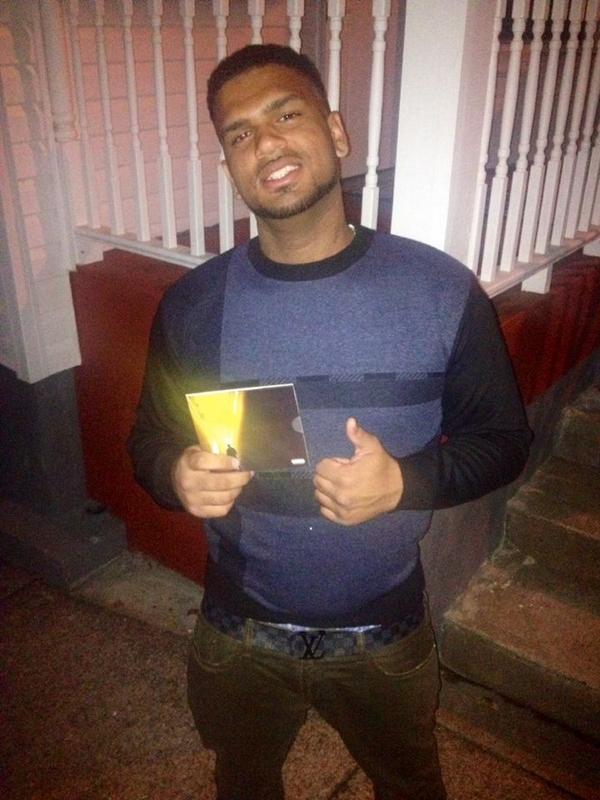 _LoveMeSomeJess's tweet image. He finally has a hard copy 😁😁 @JoveBeats @stephons_son #ThePolymath