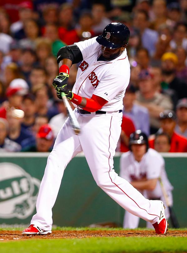 Cut4's tweet photo. Followers to RETWEET can win their choice of a @JoseAltuve27 or @davidortiz signed baseball. #MLBFC http://t.co/ZCISEHBk61