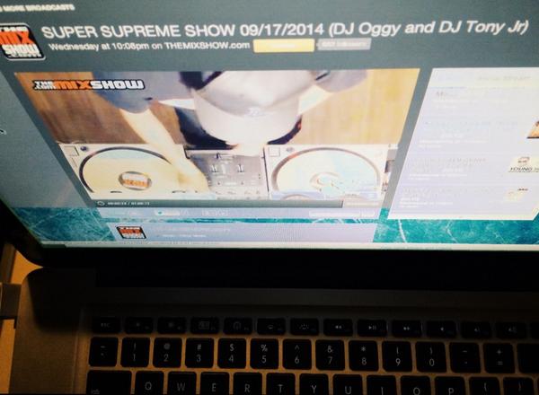 OrbitalOx's tweet photo. Coolin' out w/ the latest Super Supreme Show http://t.co/fgS3cpmfce @TheMixShowDJ @DJOGGY & @DJ_Tony_Jr #FreshDJs http://t.co/E02ZRYV0gW