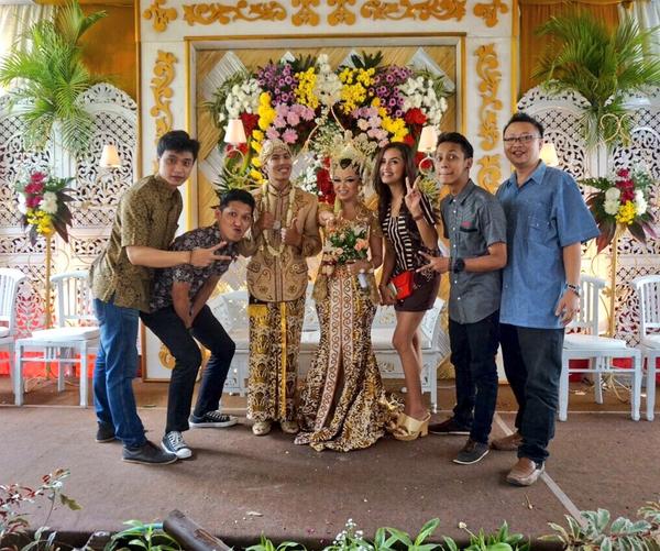 #happyWedding MUA kece <a href="/AmrySophia/">Amry Dian Sophia</a> ^.^