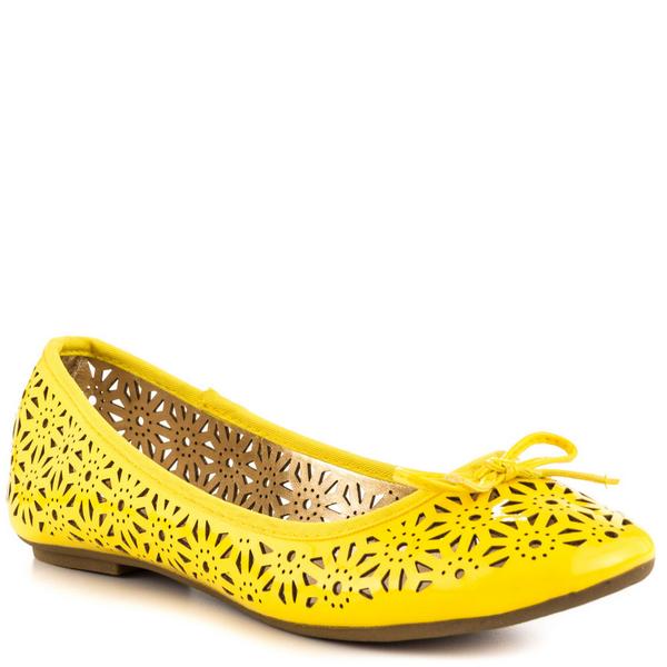 HeelsUK's tweet photo. Crystabel - Yellow from JustFab. Only $54.99. http://t.co/SnecVybmaw #shoes http://t.co/6g3IIDRHnk