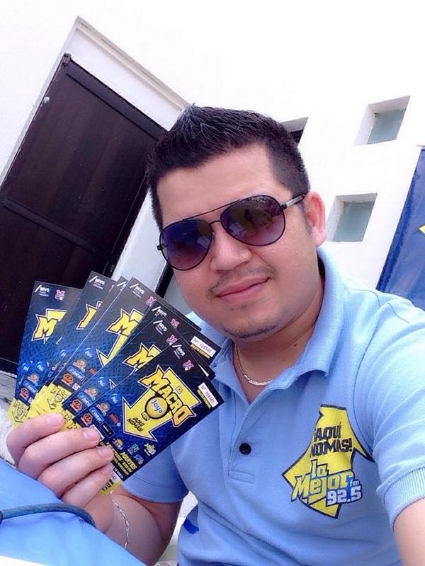 charlyelolmedo's tweet photo. Al aireeee!! 
Subele a @LAMEJORFMMTY 
11000925! 
quien ya tiene sus boletos?
faltan 15 dias para #ElMacroJoya2014 !!! http://t.co/lqzLALh2NE