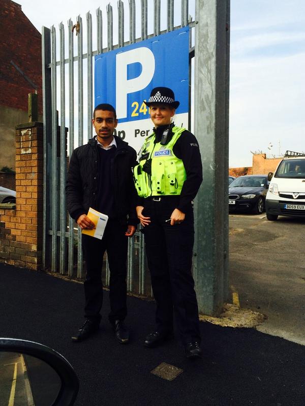 AstonWMP's tweet image. We're out &amp;amp; about early this morning to catch motorists &amp;amp; advise them b4 they park up for the day #removevaluables