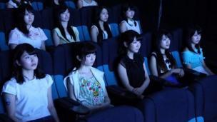 Tweets_Doraemon's tweet photo. AKB48 menonton SBMD Yuki Kashiwagi dan
Rie Kitahara. Keduanya bahkan mengaku sempat
menangis saat menyaksikan filmnya http://t.co/fSbpvcSzKP