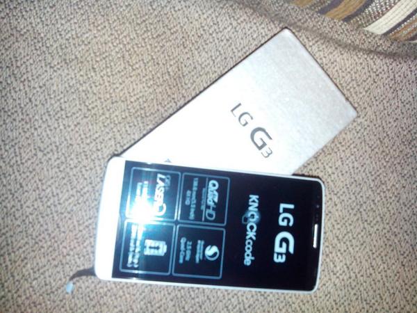 26_Cardera's tweet photo. Ya esta aki mi nuevo aparatitoo jujuju :) :) http://t.co/NIF9dYgRjI