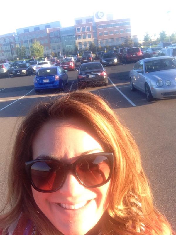 JessLehman9's tweet photo. Reporting for duty! 1st official day IN ROLE! #readytoROCKmybusiness #r100 #G199pride #d146swagger #D124Swagger http://t.co/hCBP7xdmYx