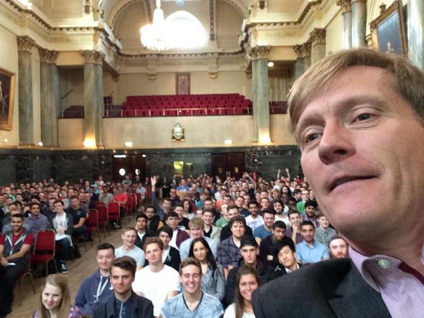 RSEccleston's tweet photo. @ACESComputing #COMPInduction induction selfie http://t.co/dyrciK400r