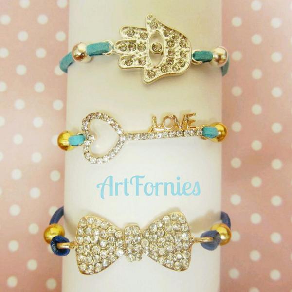 pulserasfornies's tweet photo. #Pulseras #Artfornies.es #manofatima #love #llave #lazo #gold #brillantes #ajustable #lucelas! #enviosgratis 💌👈😙 http://t.co/yZ36aDm5oL