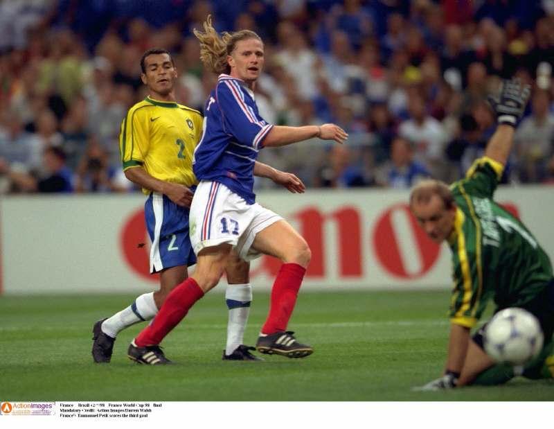 Happy 44th birthday to former Arsenal and Chelsea man Emmanuel Petit. World Cup winner with France in 1998.  