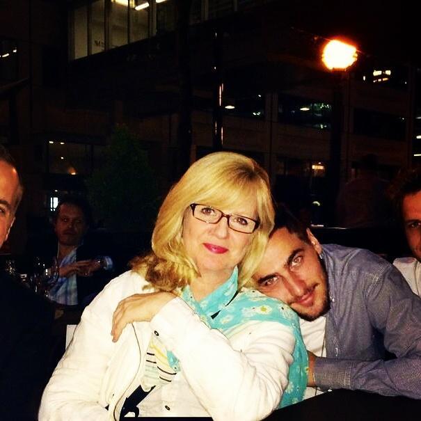 Happy 53th Birthday Bonnie Hunt! Hope she have a blessing birthday today! God bless her birthday :) 