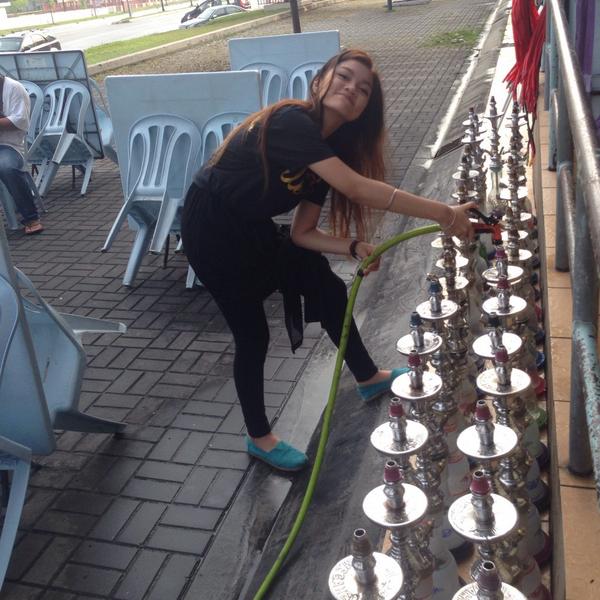 BenShisha's tweet photo. Cakkkkk! We're ready for today @ Fathima Food Corner, Lake Valley, Bandar Tun Hussein Onn. #BenShisha #FreeShisha http://t.co/ajgpMtkbFa