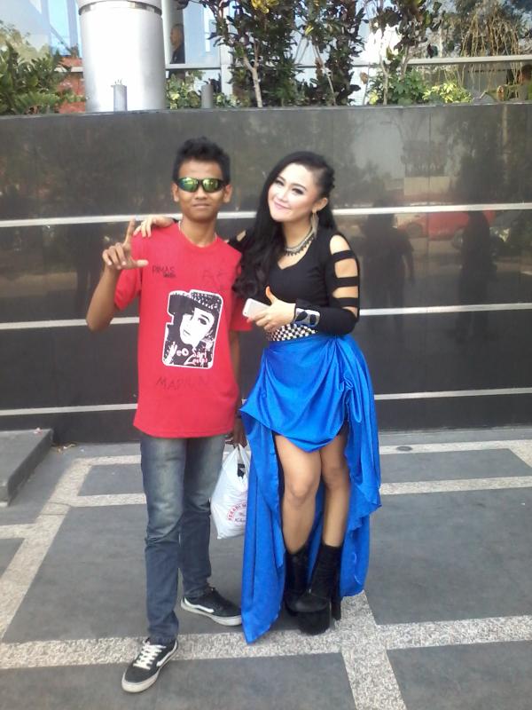 dimas_sonlov's tweet photo. jtv kemarin http://t.co/aza1SoS5GX