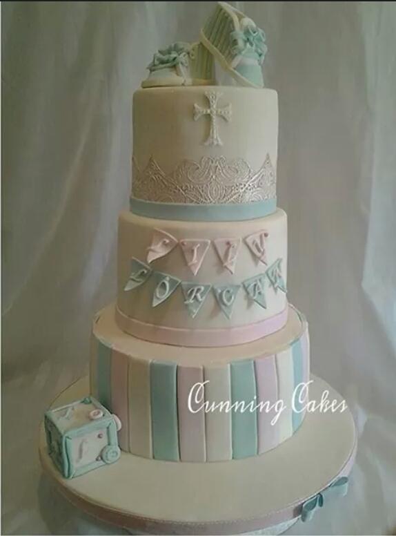 cunning_cakes's tweet photo. @CakesDecor baptism cake twins http://t.co/NCqIsWUzYW