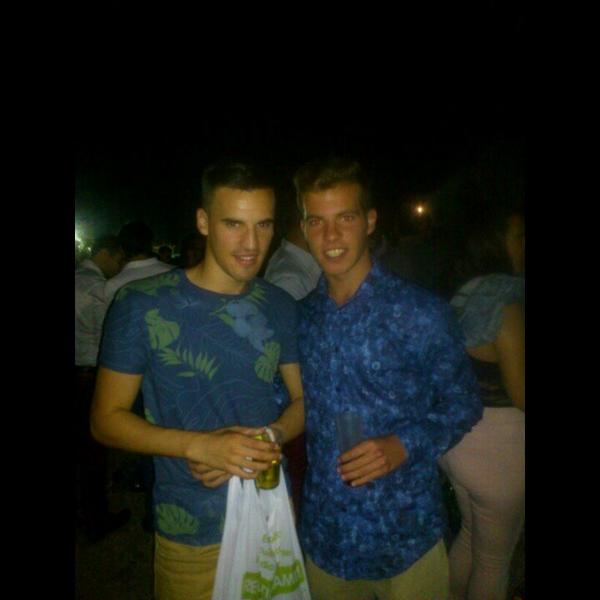 AlexUtrera21's tweet photo. @EL_TESORILLO_LC  #closingparty http://t.co/We0TbPCNpP