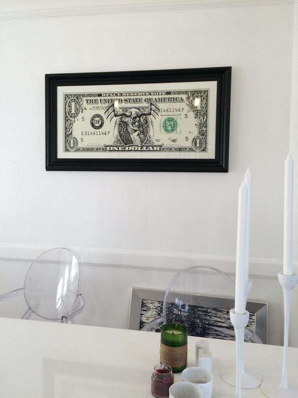 BoxfulLtd's tweet photo. #Boardroom #Art http://t.co/Js2xOt4OXd