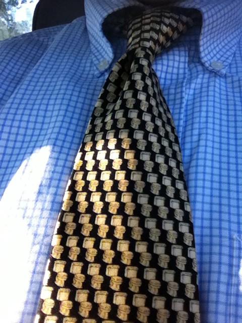 rpfeffer22's tweet photo. Hey Ryan, where'd you get that tie? The toilet store? http://t.co/wE9U9xJkSo