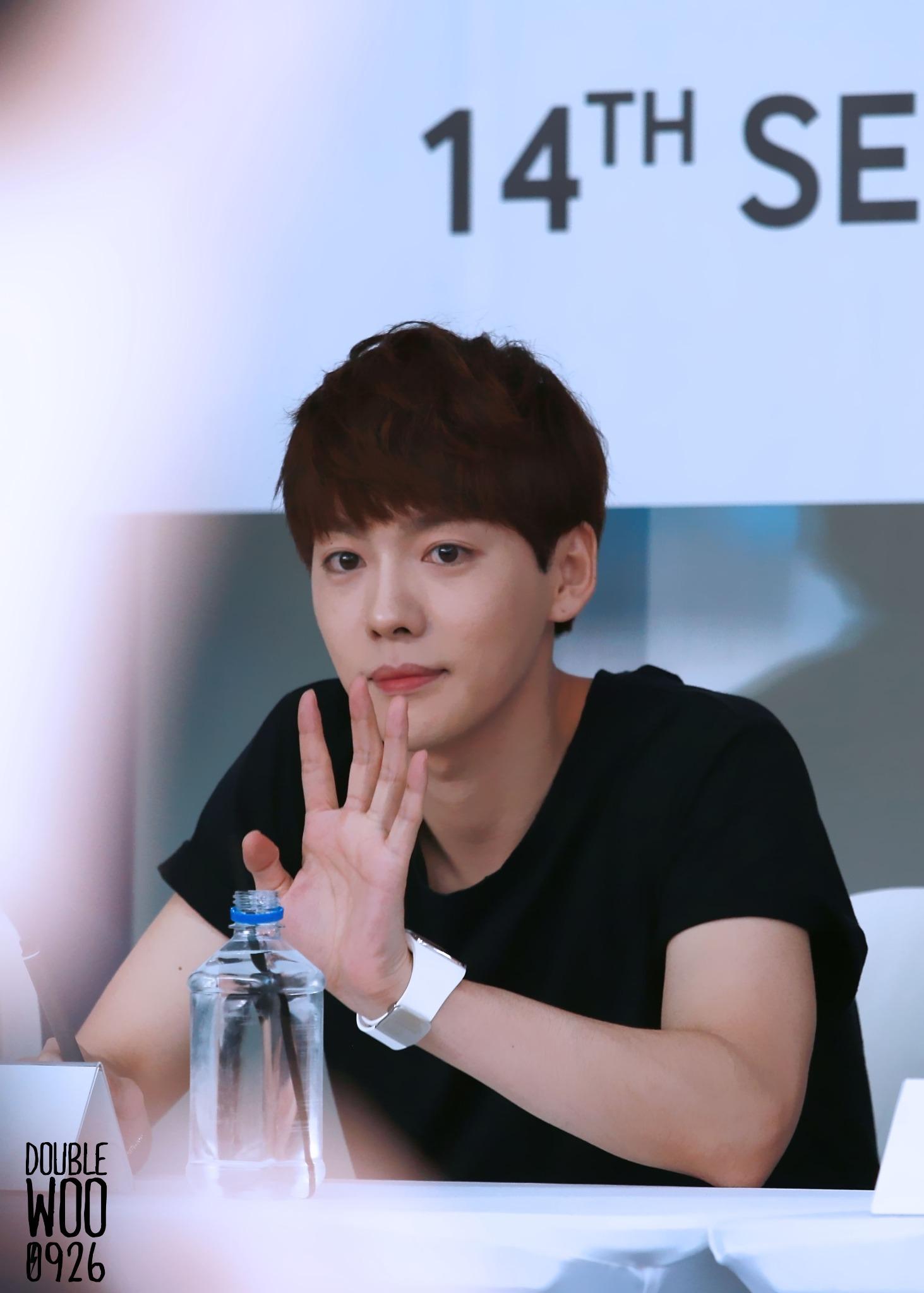 ByIqFfBCIAAwkrR.jpg:large