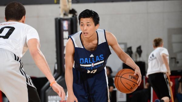 Young Blood from Dallas Mavs : Yuki Togashi ( 167cm) PG.
Idola baru yang bakal muncul di NBA seasson depan hahaha